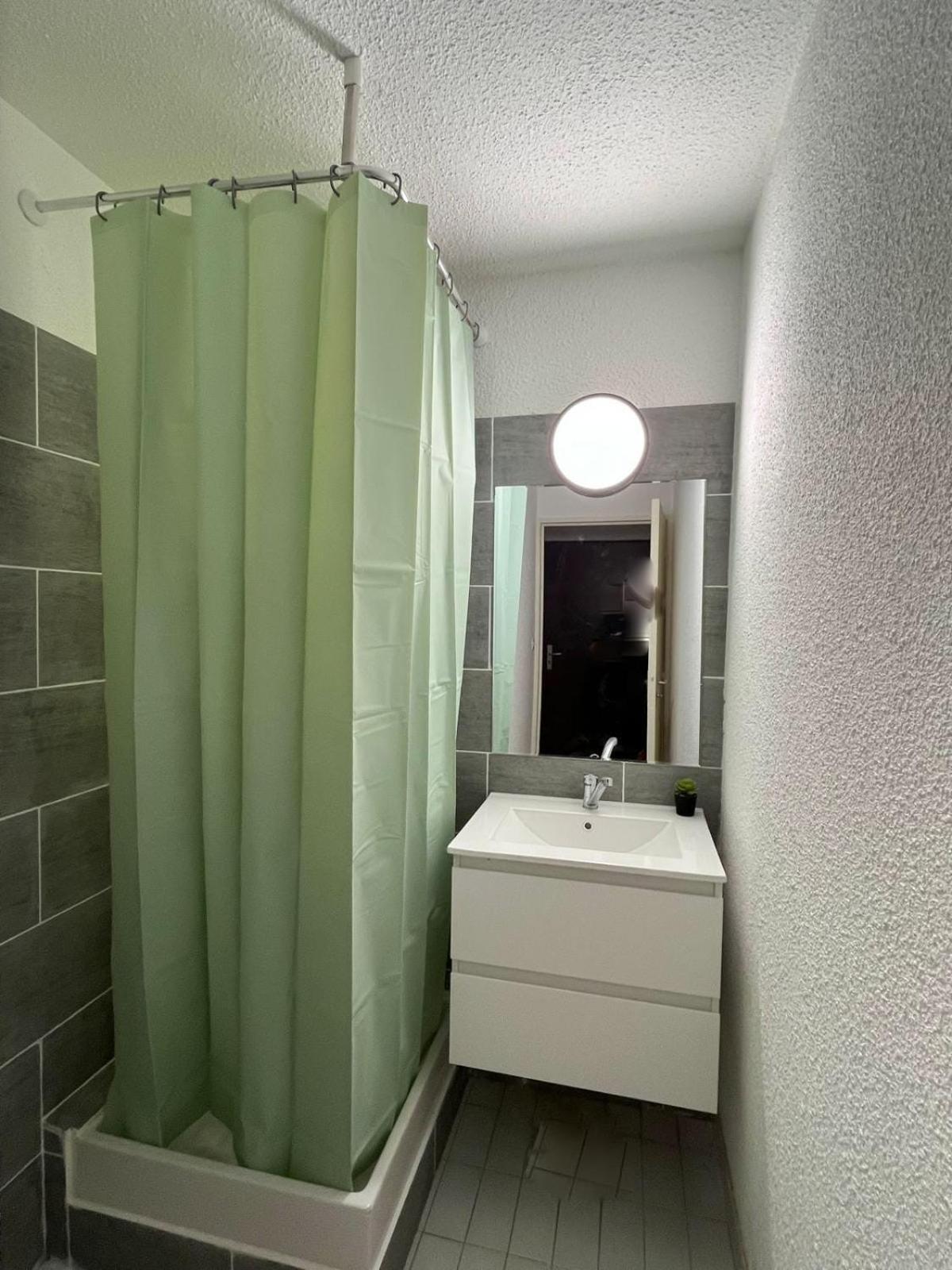 T2 ,4 Couchages ,Climatise ,Terrace ,En Face D'Aqualand ,Plage Rochelongue Agde Luaran gambar
