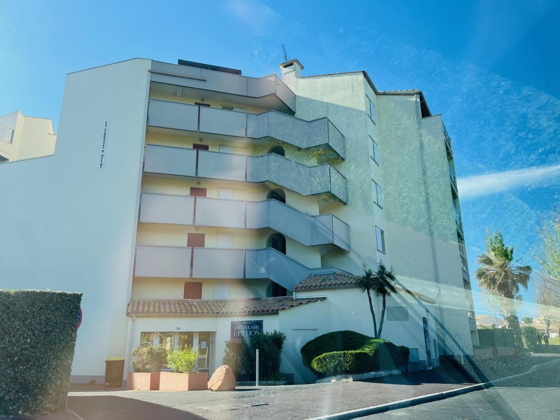 T2 ,4 Couchages ,Climatise ,Terrace ,En Face D'Aqualand ,Plage Rochelongue Agde Luaran gambar