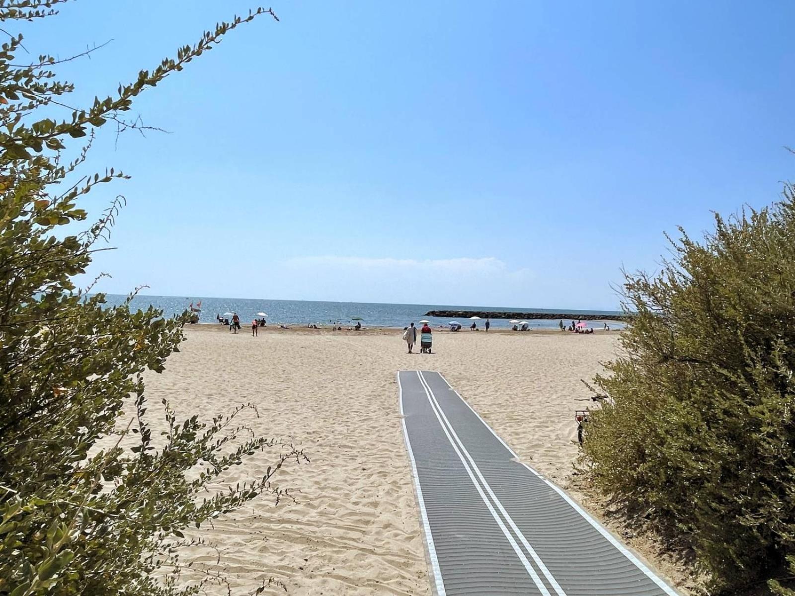 T2 ,4 Couchages ,Climatise ,Terrace ,En Face D'Aqualand ,Plage Rochelongue Agde Luaran gambar